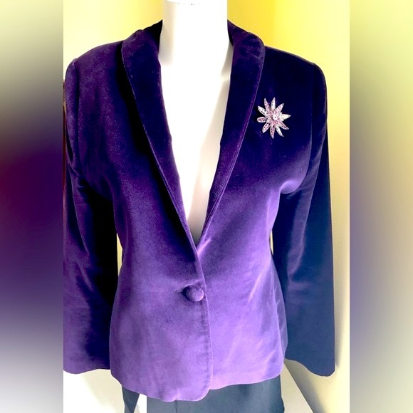 Purple color thick velvet blazer jacket single button closure shawl collar lined - Picture 5 of 11
